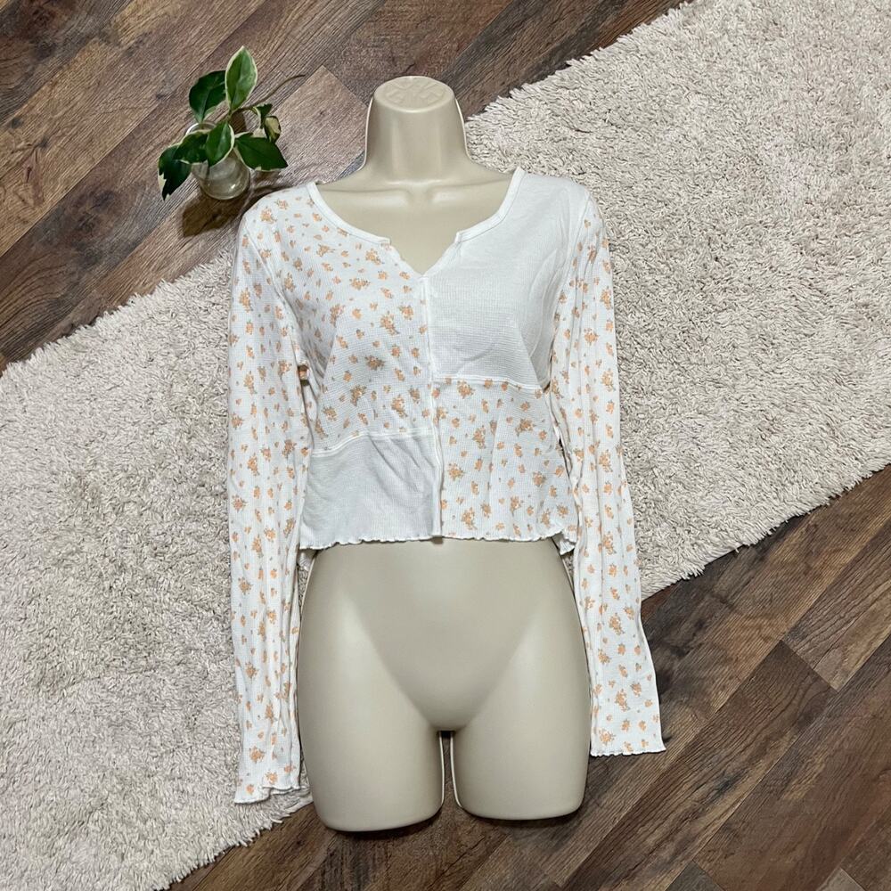 American Eagle Large White Peach Floral Patchwork Waffle Knit Thermal Crop Top